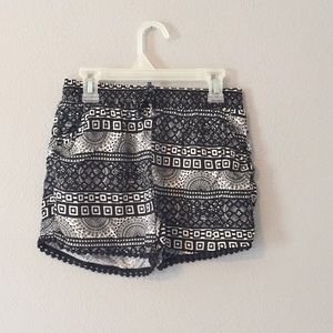 Girls shorts black and white multi patterned 12